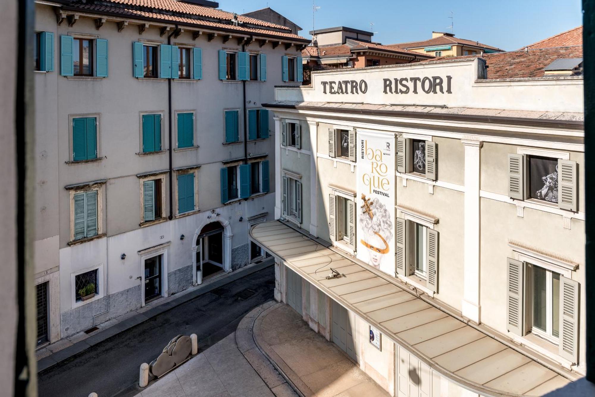 ヴェローナPalazzo Ristoriアパートメント エクステリア 写真